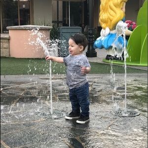 Meet your Posher, Bobby